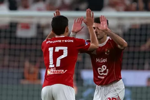 هدية بنشرقي وزيزو.. الأهلي يُسقط الزمالك ويتوج بالسوبر (فيديو)